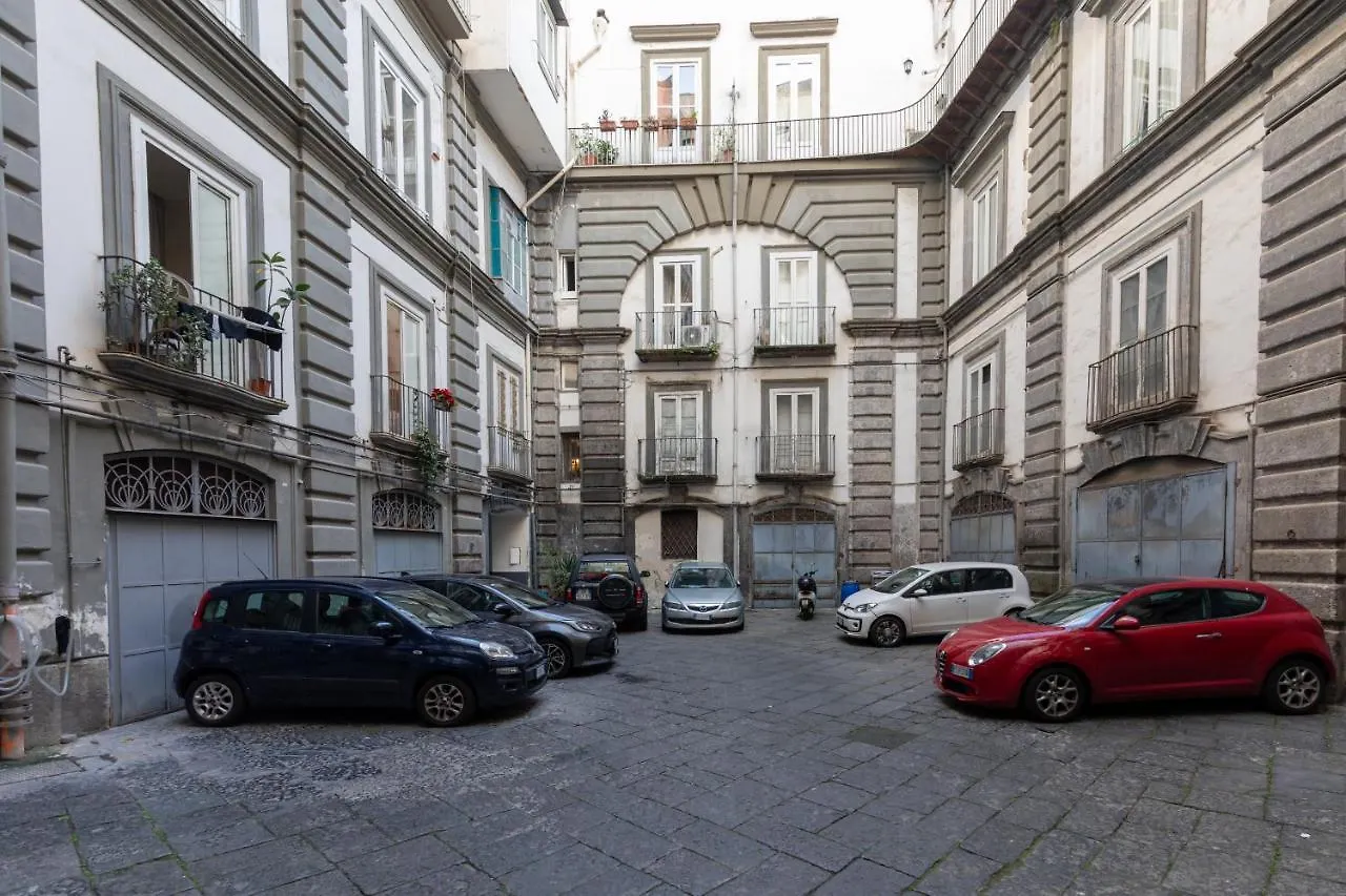 Palazzo Del Principe San Severo 3 Bedrooms & Terrace! Naples